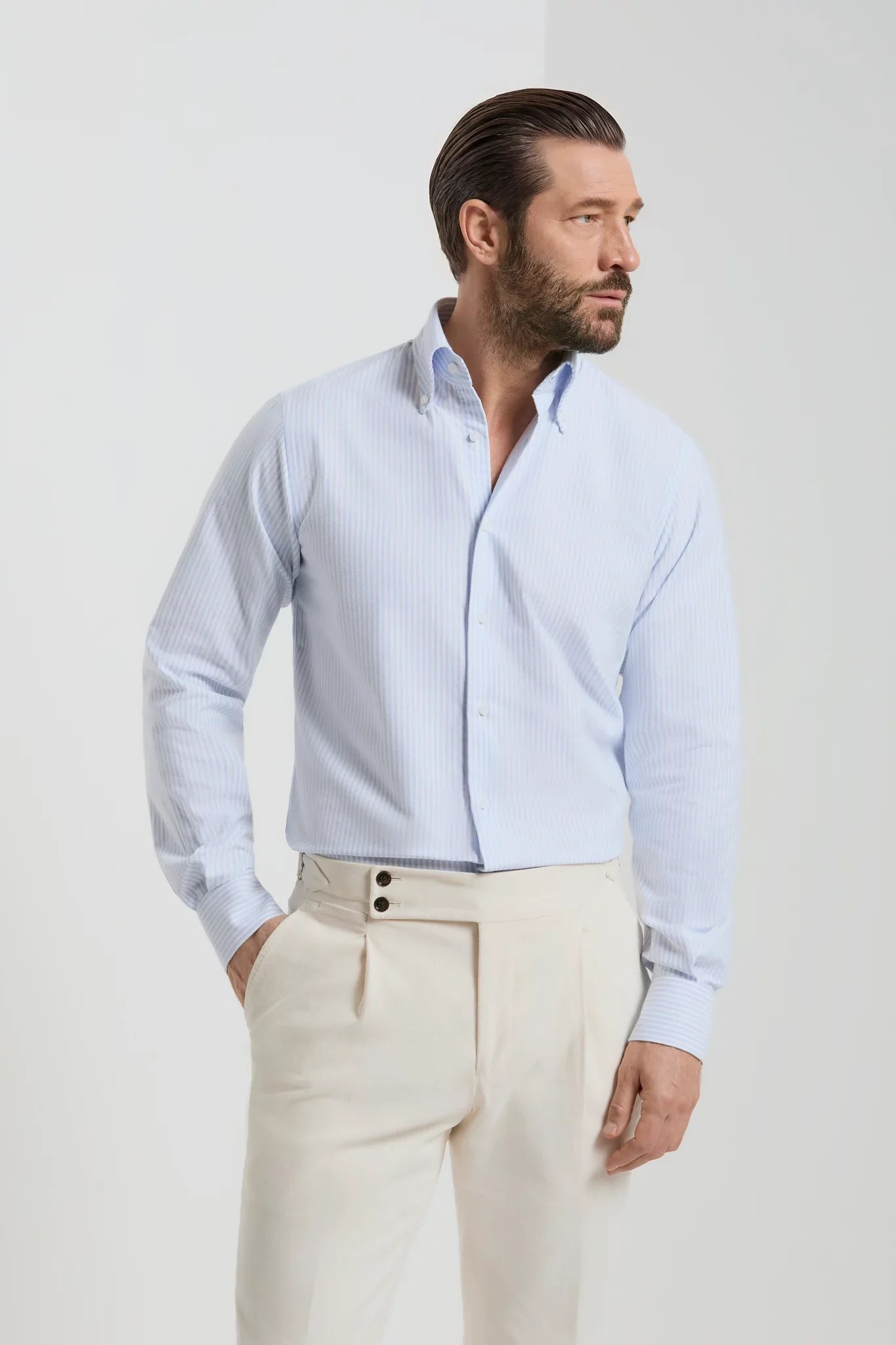 Camisa de rayas azul claro con botones - Fabricada en Italia