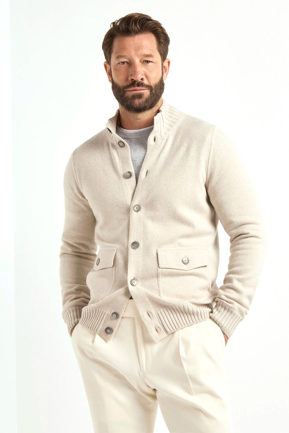 Kaschmir-Strickbomber in Stone – Made in Italy